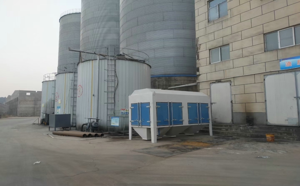 飼料混合機(jī)多少錢?其相比以往的設(shè)備又有哪些改進(jìn)呢?