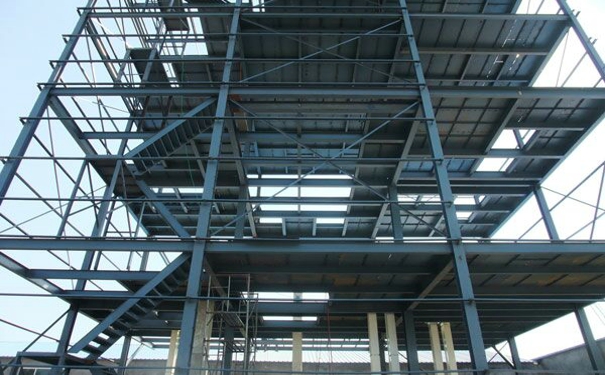 羊飼料機(jī)械多少錢?提升其生產(chǎn)效率的方法又有哪些?