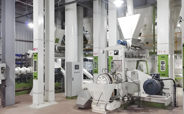 成套飼料設(shè)備多少錢?其不斷發(fā)熱的解決辦法又有哪幾點?