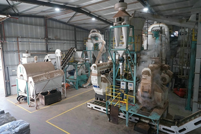 飼料機(jī)器設(shè)備